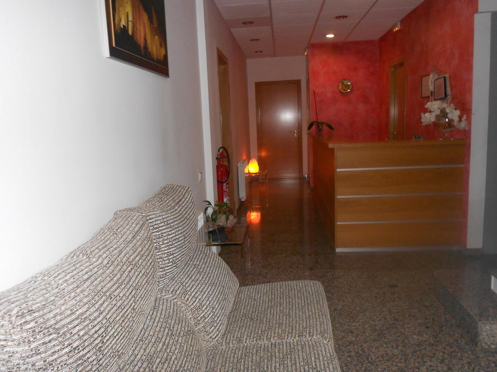 Hostal Ca La Irene Sant Vicens De Castellet Exterior foto